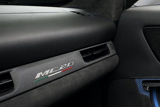 Maserati MC20 2020