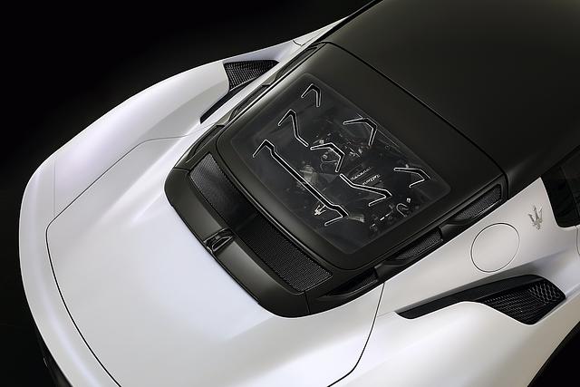 Maserati MC20 2020