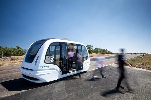 Solche Shuttles werden in Zukunft eingesetzt (Bild People Mover von ZF 2getthere)