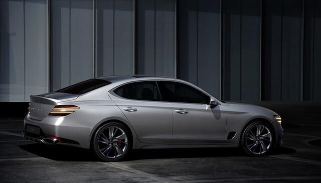 Auch die Rückleuchten und das Design des Heckdeckels hat Genesis beim G70 überarbeitet
