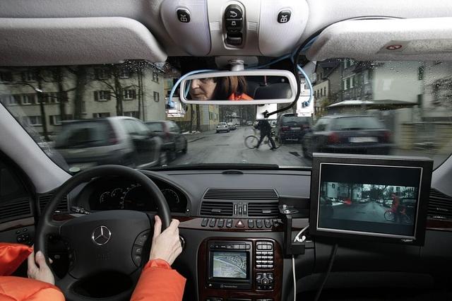 Stereokamera Kreuzungsassistent