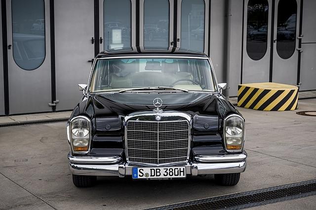 Mercedes 600 der Baureihe W 100