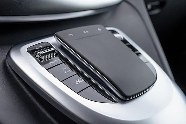 Die Bedienung des Mercedes EQV 300 gibt keine Rätsel auf