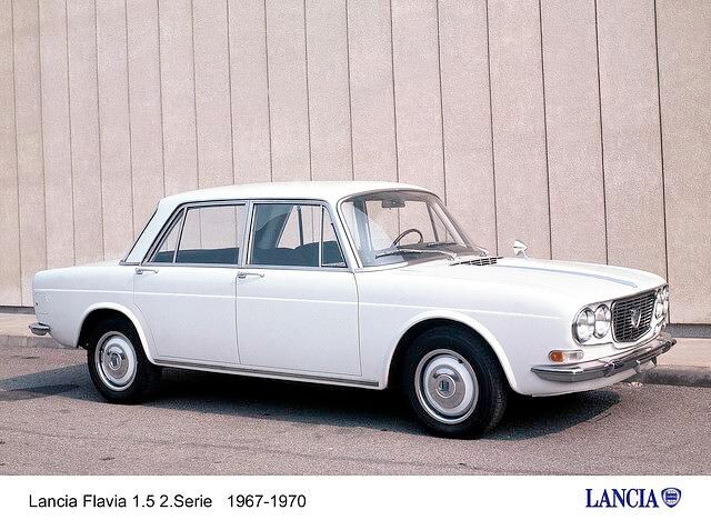 1967 erhält die Flavia Limousine ein großes Facelift. Lancia erlebt in diesem Jahr sein bisher bestes Verkaufsjahr, in dem insgesamt 43.000 Fahrzeuge produziert werden