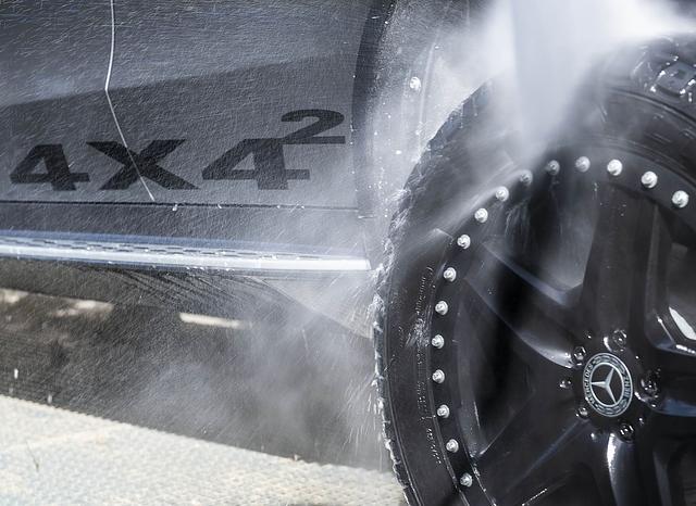 Der Mercedes EQC 4x4² zeigt, dass Elektromobilität auch Off Road funktioniert