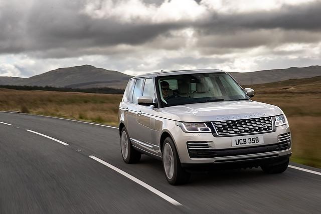 Der Range Rover D350 hat 258 kW /350 PS