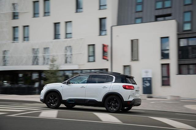 Der Citroën C5 Aircross Hybrid hat eine Reichweite von nominell 54 Kilometern