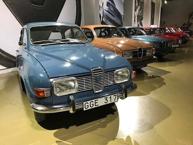 Saab 95 und 96 vor und nach dem Facelift