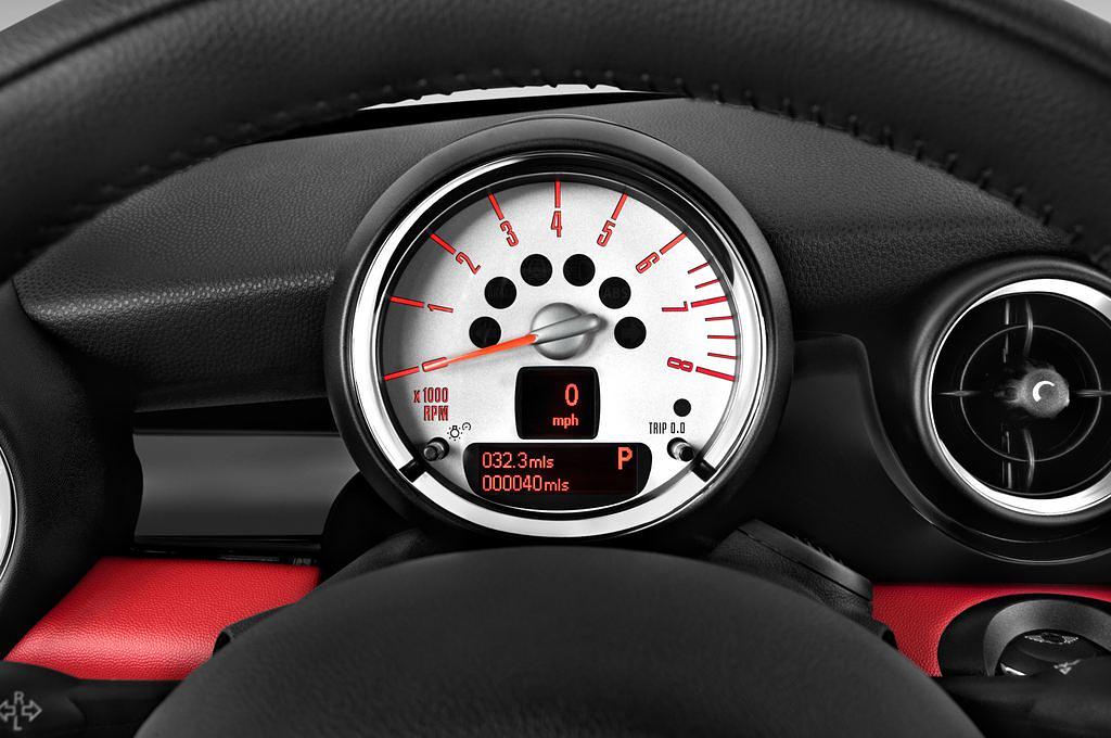 MINI MINI (Baujahr 2012) COOPER S 3 Türen Tacho und Fahrerinstrumente
