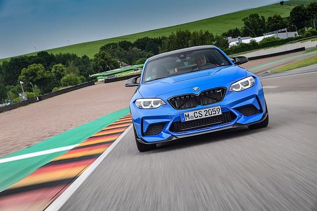 Der BMW M2 CS hat 331 kW / 450 PS - 29 kW / 40 PS mehr als der BMW M2 Competition