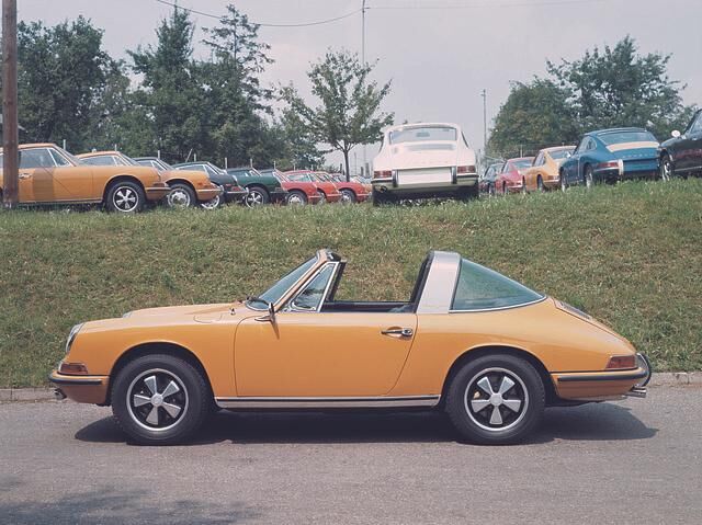 Im Herbst 1968 wird die Glas-Heckscheibe für den Targa Standard