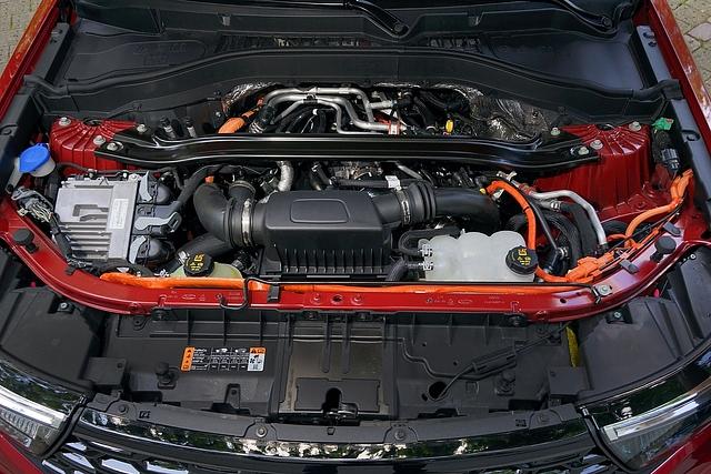 Der V6-Biturbo-Benziner leistet 267 kW / 363 PS