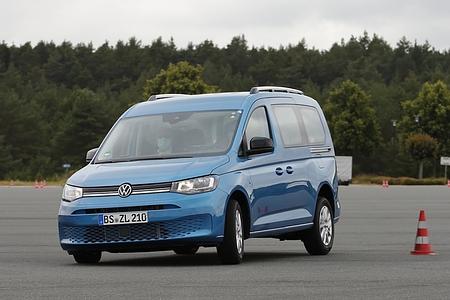 Erste Fahrt im VW Caddy 5 - Skischuh in Tour