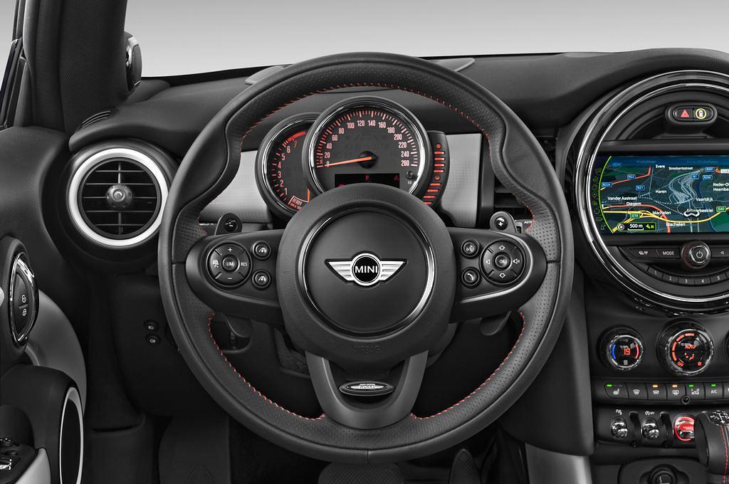 MINI MINI (Baujahr 2015) Cooper S 3 Türen Lenkrad
