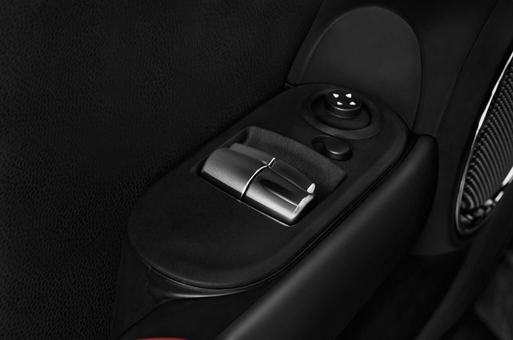 MINI MINI (Baujahr 2015) Cooper 3 Türen Bedienungselemente Tür