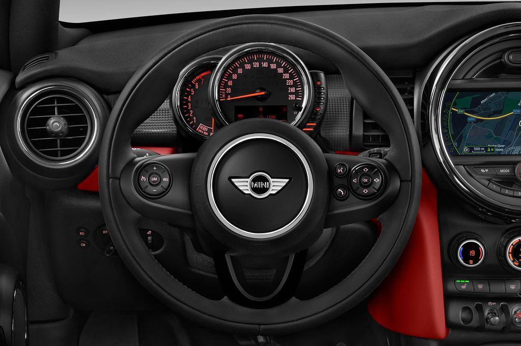 MINI MINI (Baujahr 2015) Cooper 3 Türen Lenkrad