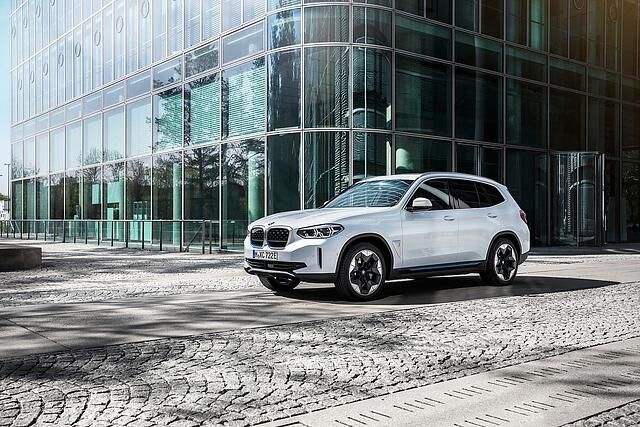 BMW iX3 2021