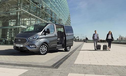 Fahrbericht Ford Tourneo Custom PHEV - Großraum-Stromer