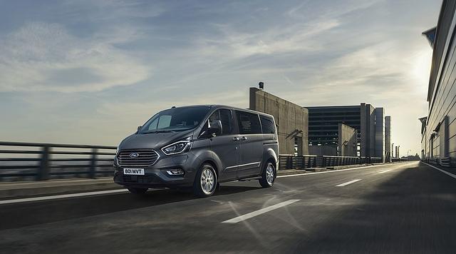 Im Ford Tourneo Custom finden bis zu acht Passagiere Platz