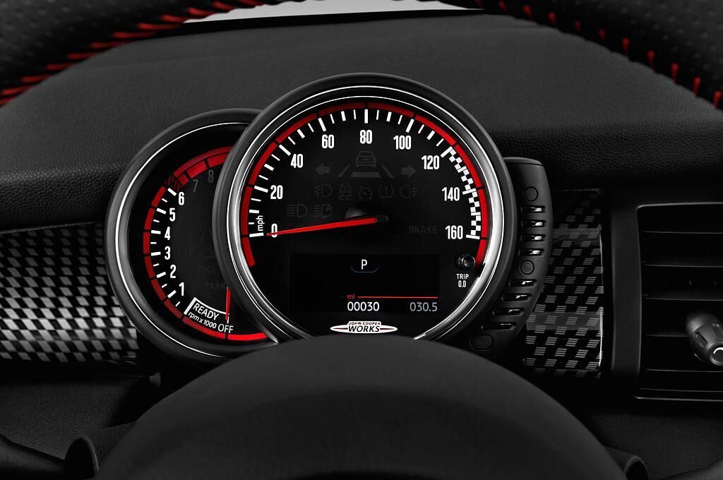 MINI MINI (Baujahr 2015) John Cooper Works 3 Türen Tacho und Fahrerinstrumente