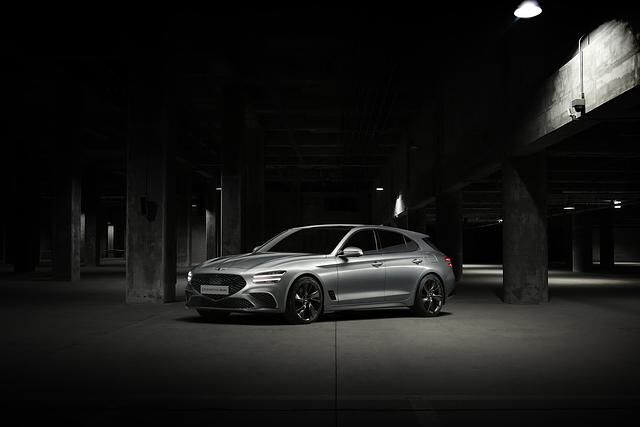 Konventionell mit Verbrennern sind auch die Limousine G70 und das SUV GV70 unterwegs