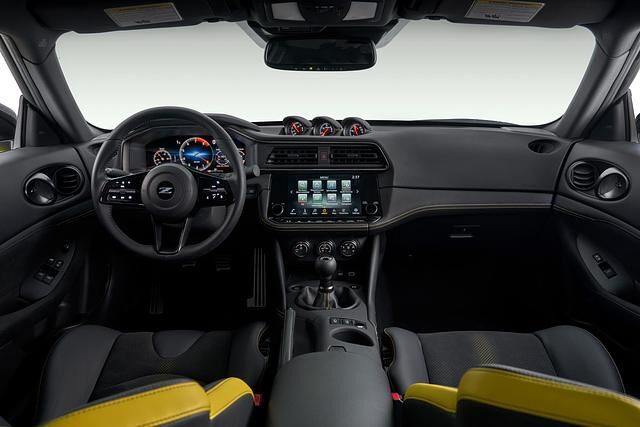 Das Cockpit wurde sanft modernisiert
