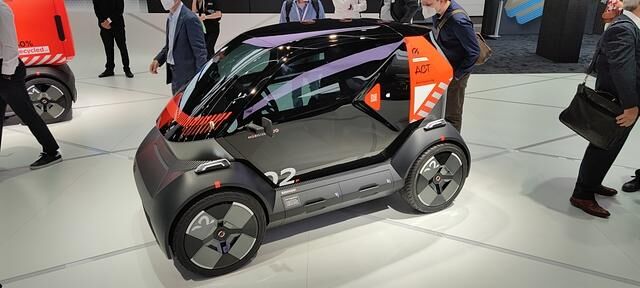 Darüber zeigt Mobilize mit Duo ein knapp 2,40 Meter kurzes Miniauto mit rein elektrischem Antrieb, das speziell auf die Carsharing-Nutzung in Großstädten ausgelegt wurde