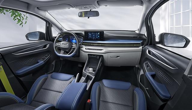 Das Cockpit des EX3 ist modern eingerichtet