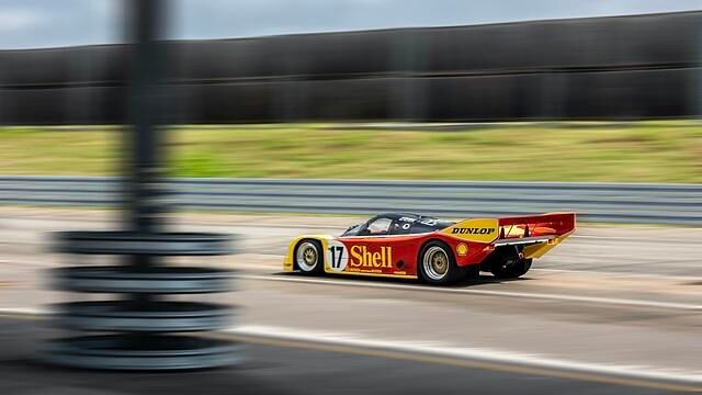 Auf der Porsche-Teststrecke in Weissach darf der wiederbelebte 962 C seine ersten Runden drehen