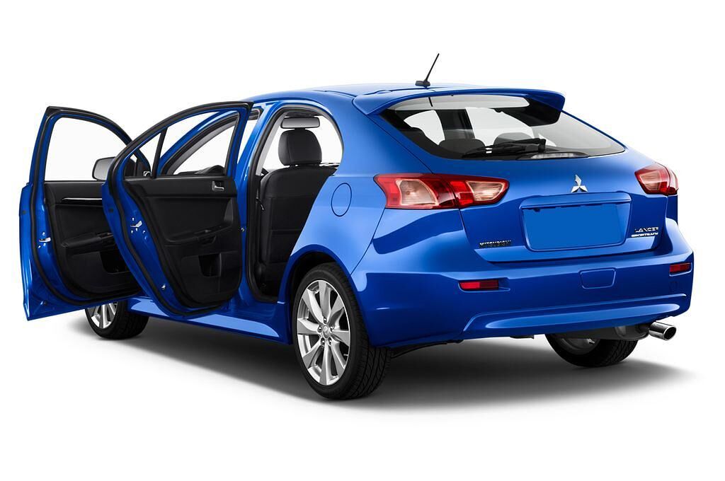 Mitsubishi Lancer Sportback (Baujahr 2012) Instyle 5 Türen Tür geöffnet