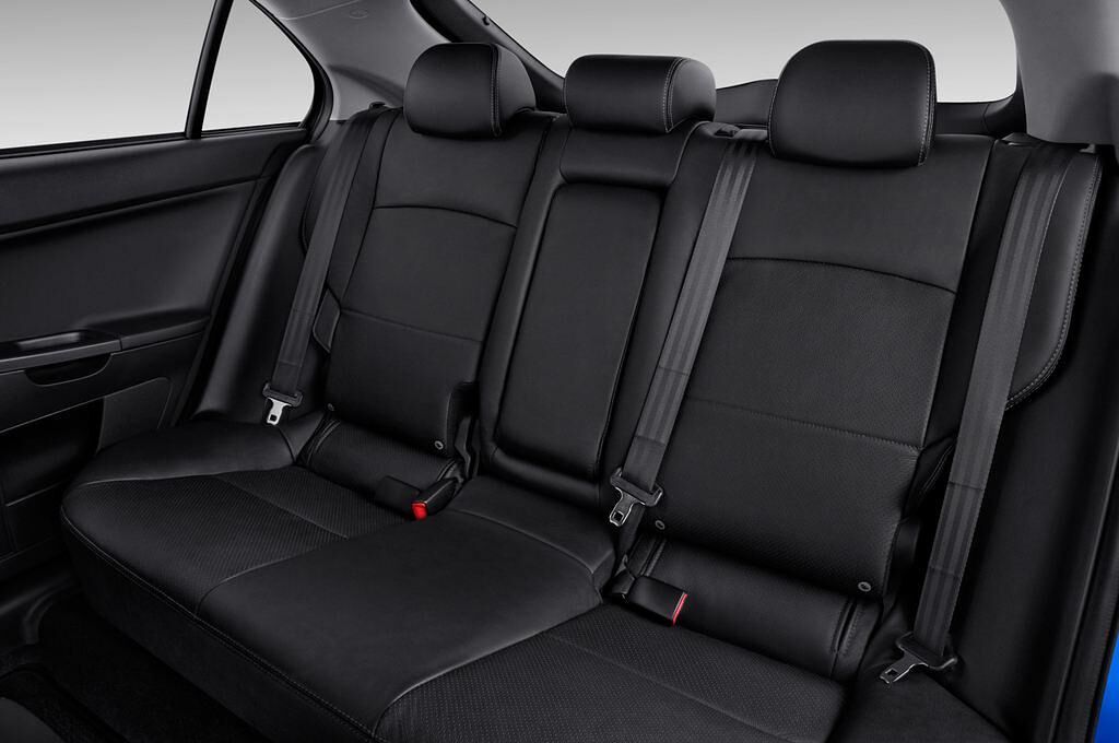 Mitsubishi Lancer Sportback (Baujahr 2012) Instyle 5 Türen Rücksitze