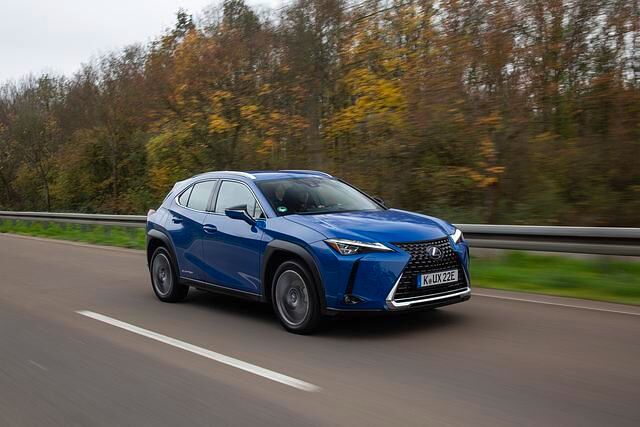 Der UX 300e basiert auf der gleichen Plattform wie das Hybridmodell UX 250h