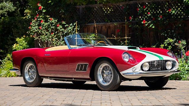 Bereits mit deutlichem Abstand folgt ein 1959er Ferrari 250 GT LWB California Spider Competizione