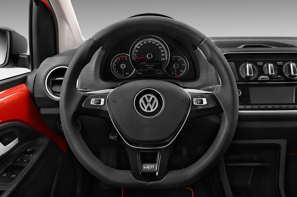 Volkswagen Up (Baujahr 2018) Cross Up 5 Türen Lenkrad