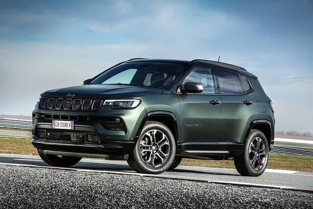 Jeep Compass bekommt Facelift - Innen fast ein neues Auto