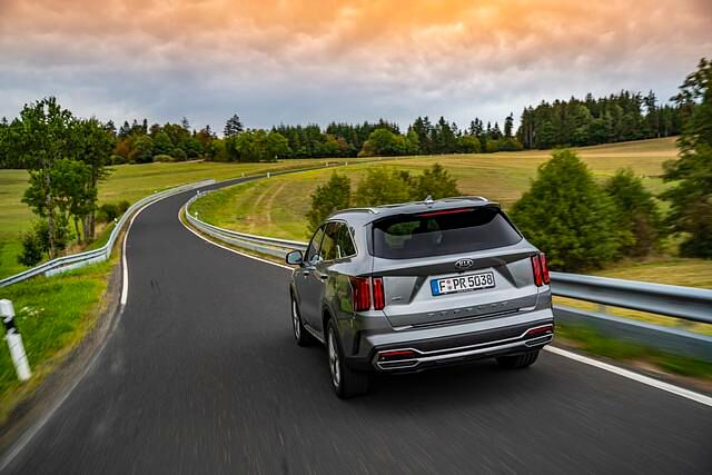 Das Heck des neuen Sorento macht optisch echt was her