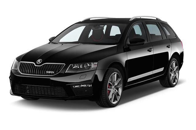 <h2 class='text-lg font-medium md:text-xl md:font-semibold'>Platz 6: Skoda Octavia Kombi, 2013 – heute</h2><p><a title="Tests und Erfahrungen Skoda Octavia Kombi&nbsp;" href="https://www.autoplenum.de/auto/skoda/octavia/kombi-2013">Tests und Erfahrungen mit dem Skoda Octavia Kombi&nbsp;</a></p>
<p>Kategorie 2+1 / 2+2: Ein klassischer Kombi, aber als Familienauto trotzdem voll &uuml;berzeugend: gutes Alltagsauto, guter Reisewagen, guter Transporter, guter Preis. Der im Juni 2004 gestartete und im Januar 2009 modellgepflegte Skoda mit eindeutigem VW-Hintergrund (Plattform und Technik: VW Golf V) &uuml;berzeugt mit harmonischer Abstimmung der Antriebs- und Fahrwerkskomponenten, mit niedrigem Verbrauch (Tipp: der 105 PS-TDI) und zahlreichen gescheiten L&ouml;sungen im Detail. Auch in der RS-Variante und als h&ouml;her bauender Scout gilt der Tscheche als echter Familienkombi.</p>