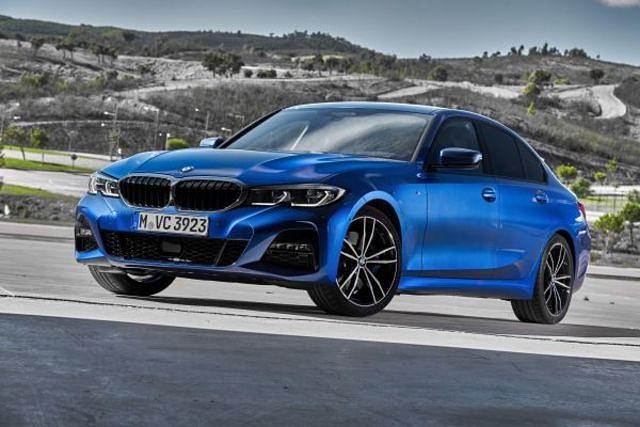 <h2 class='text-lg font-medium md:text-xl md:font-semibold'>Platz 8: BMW 3er M340i</h2><p class="MsoNormal" style="margin: 0cm 0cm 0.0001pt; font-size: medium; font-family: Calibri, sans-serif; caret-color: #000000; color: #000000;"><a title="Tests & Erfahrungen mit dem M340i" href="https://www.autoplenum.de/auto/bmw/3er/limousine-2018/xdrive-m340i-374-ps" target="_blank" rel="noopener">Hier geht es zu den Tests & Erfahrungen mit dem BMW M340i</a></p>
<p class="MsoNormal" style="margin: 0cm 0cm 0.0001pt; font-size: medium; font-family: Calibri, sans-serif; caret-color: #000000; color: #000000;">&nbsp;</p>
<p class="MsoNormal" style="margin: 0cm 0cm 0.0001pt; font-size: medium; font-family: Calibri, sans-serif; caret-color: #000000; color: #000000;">BMW will mit dem neuen M340i das vorl&auml;ufige Topmodell der 3er-Reihe auf den Markt bringen. In nur 4,4 Sekunden beschleunigt die 374 PS-Starke Limousine auf Tempo 100. Bis dieser Kraftprotz aber an den Start geht, m&uuml;ssen wir uns noch gedulden. Der Europastart ist f&uuml;r Juli 2019 geplant. Preise nennt der Hersteller bis jetzt noch nicht, jedoch kann man sich denken, dass dieser Spa&szlig; nicht ganz billig wird.</p>
<p class="MsoNormal" style="margin: 0cm 0cm 0.0001pt; font-size: medium; font-family: Calibri, sans-serif; caret-color: #000000; color: #000000;">&nbsp;</p>
<p class="MsoNormal" style="margin: 0cm 0cm 0.0001pt; font-size: medium; font-family: Calibri, sans-serif; caret-color: #000000; color: #000000;">&nbsp;</p>