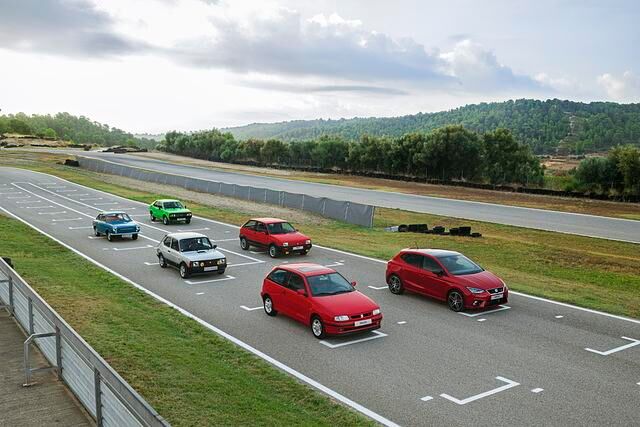 Tradition: 50 Jahre Seat von Copa zu Cupra                 - Spanisches Feuer und emissionsfreie Emotionen 