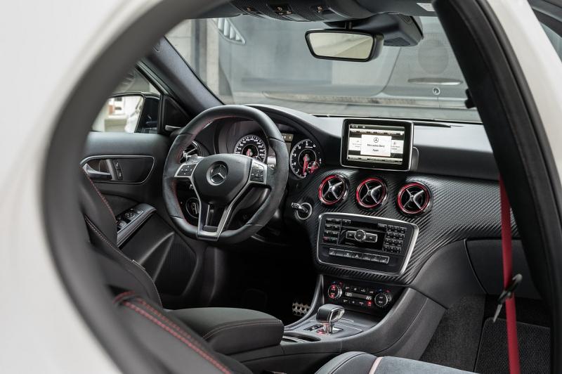 Mercedes A 45 AMG