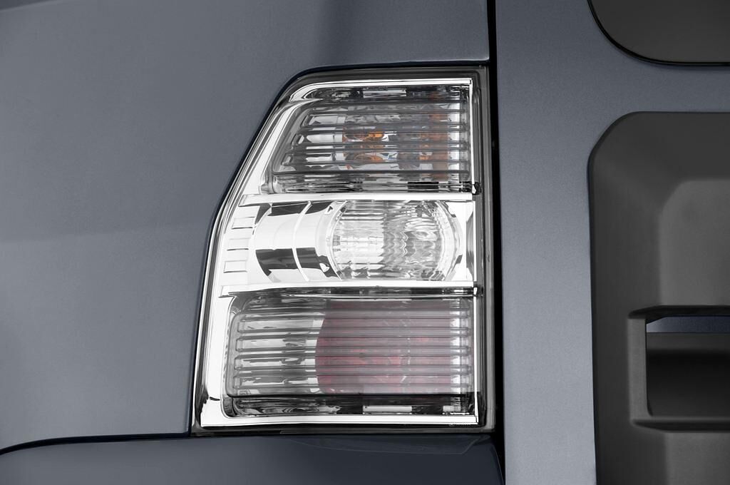 Mitsubishi Pajero (Baujahr 2010) Instyle 5 Türen Rücklicht