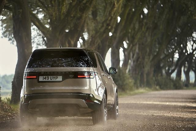 Land Rover Discovery 2021
