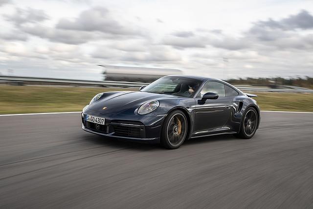 Das Porsche 911 Turbo Coupé kostet 180.811 Euro