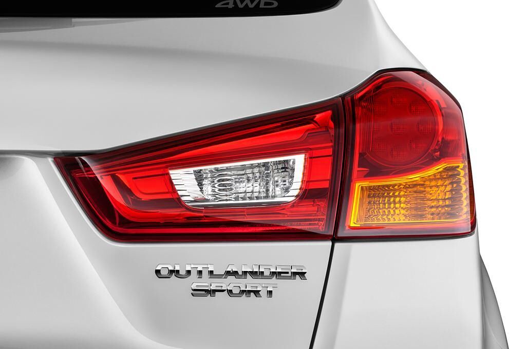 Mitsubishi ASX (Baujahr 2013) Instyle 5 Türen Rücklicht