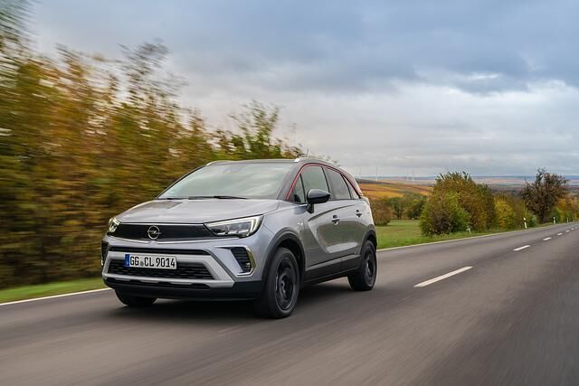 Wie der kommende Mokka erhält auch der Crossland das Vizor genannte neue Opel-Markengesicht