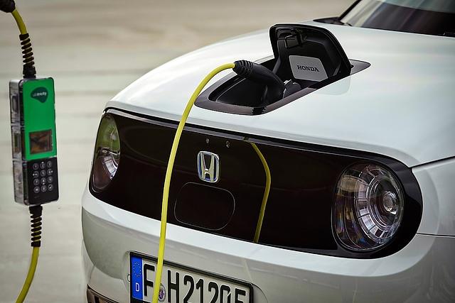 Honda e