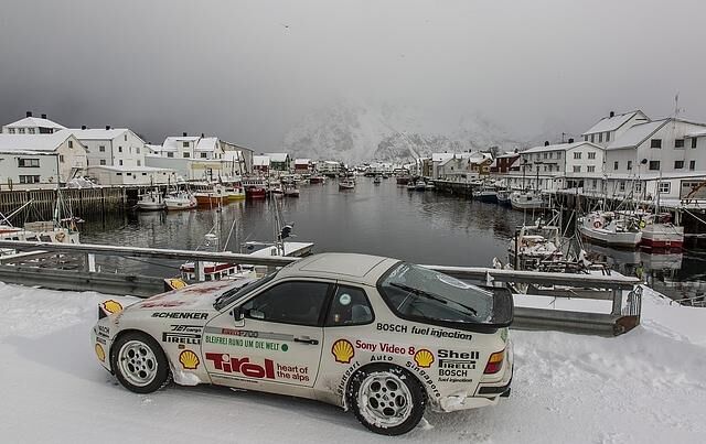 Porsche 944 Turbo \"Weltenbummler\"