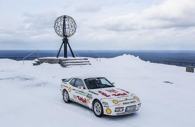 Porsche 944 Turbo \"Weltenbummler\"