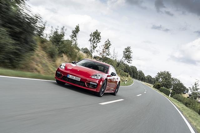 Porsche Panamera GTS 2021