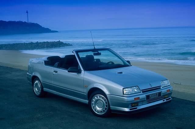 Der Renault 19 verdrängt zweitweise den VW Golf als meistverkauftes Auto Deutschlands